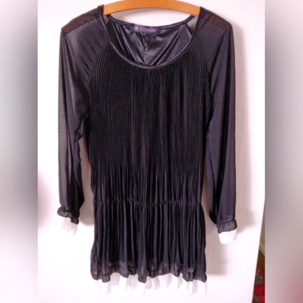 BUKHARA- BLACK & WHITE PLEATED BLOUSE